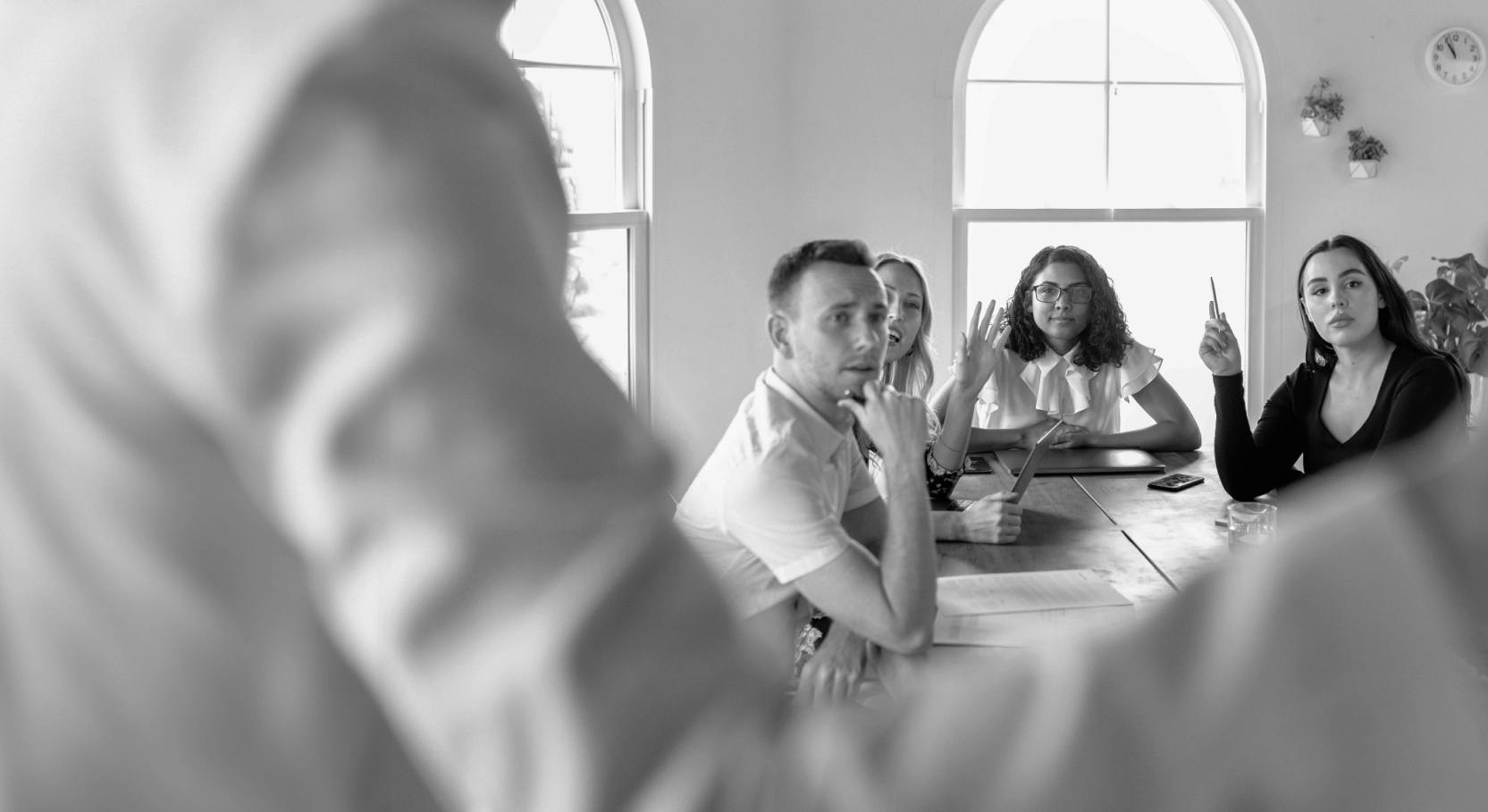 diverse-business-people-meeting
