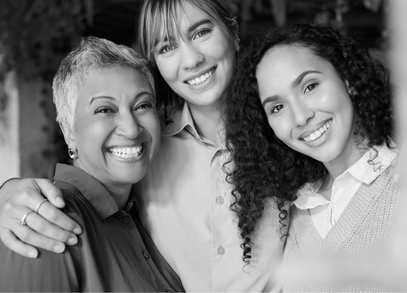 selfie-friends-business-team-work-together-posing-photograph-while-feeling-happy-portrait-social-media-diversity-with-colleagues-taking-profile-picture-photo-office 1